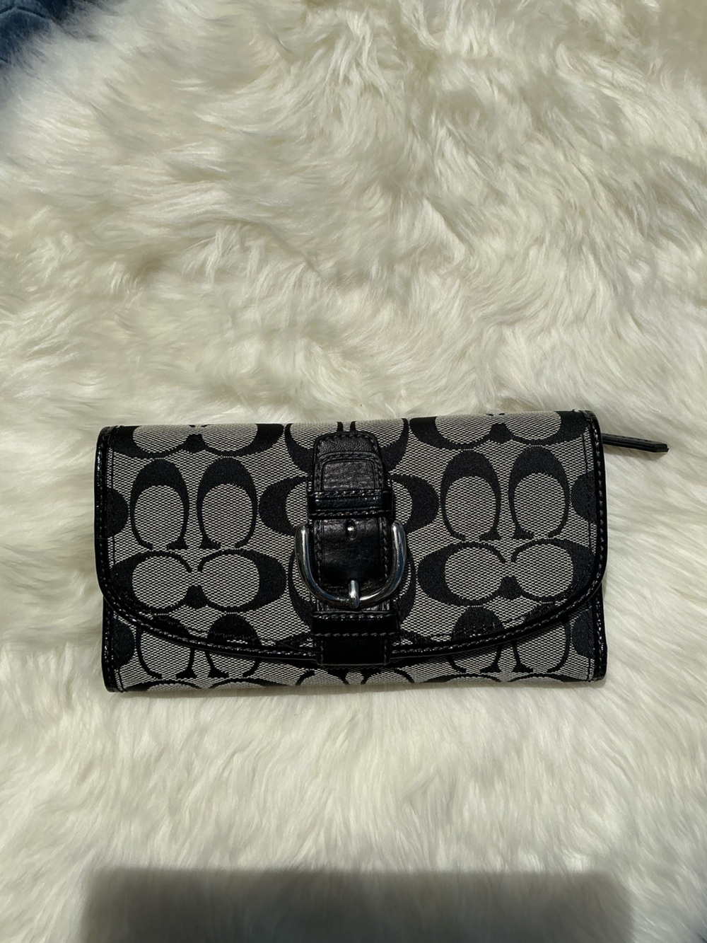 Coach  Signature Buckle Wallet in Black